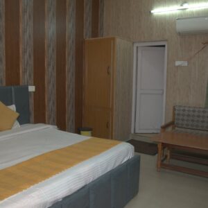 Executive and Single Person and Guest Stay  Room(EP-2000)