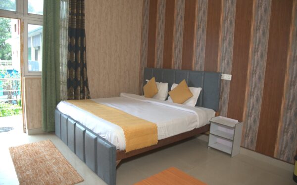 1. Double Bed Rooms–Perfect for Couples or Solo Travelers(CP-3000)